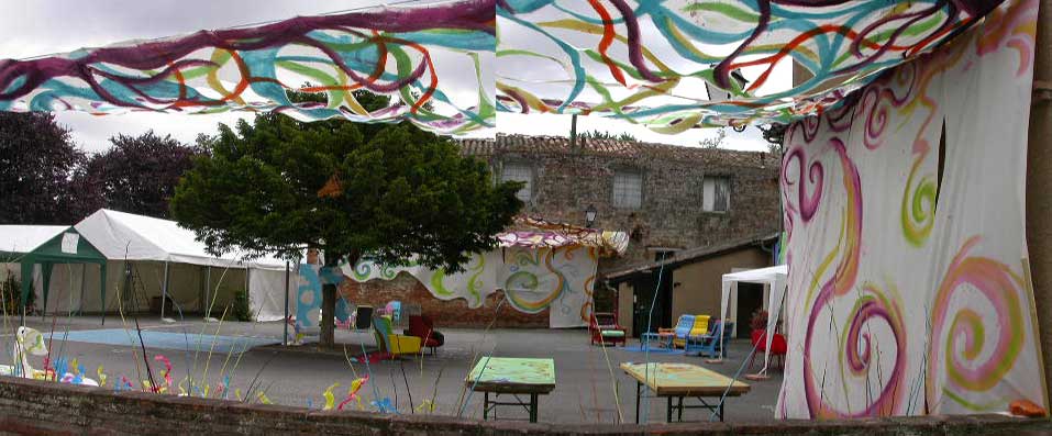 ... Vue d'une ruelle longeant la pl.. Loisirs - Art - Atelier S�zame, D�cors d...
